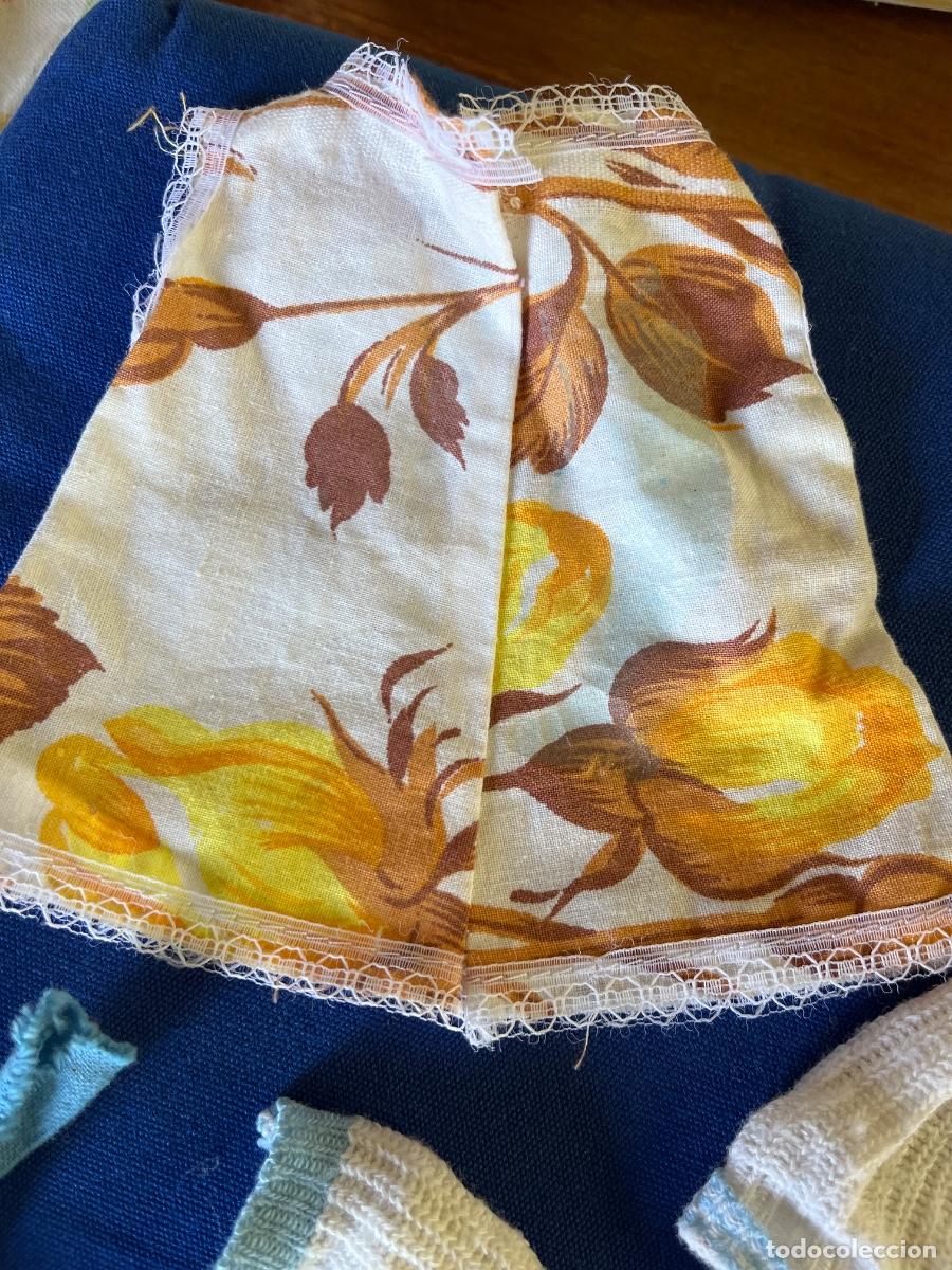 Casas de mu&ntilde;ecas: Ropa de mu&ntilde;ecas varias a&ntilde;os 60-70 - Foto 3