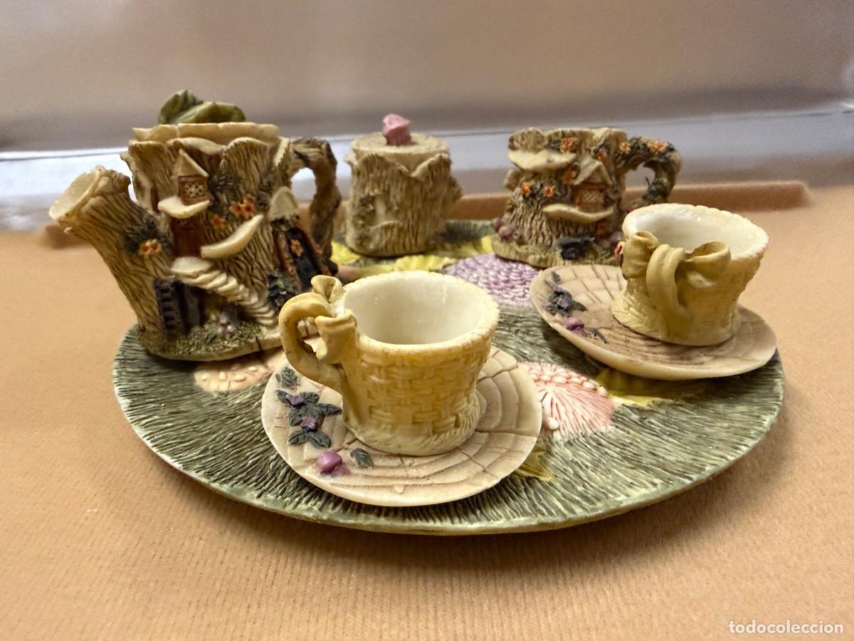Casas de mu&ntilde;ecas: Curioso juego de te o cafe, de resina para casa de mu&ntilde;ecas en miniatura. Ver medidas en descripcion