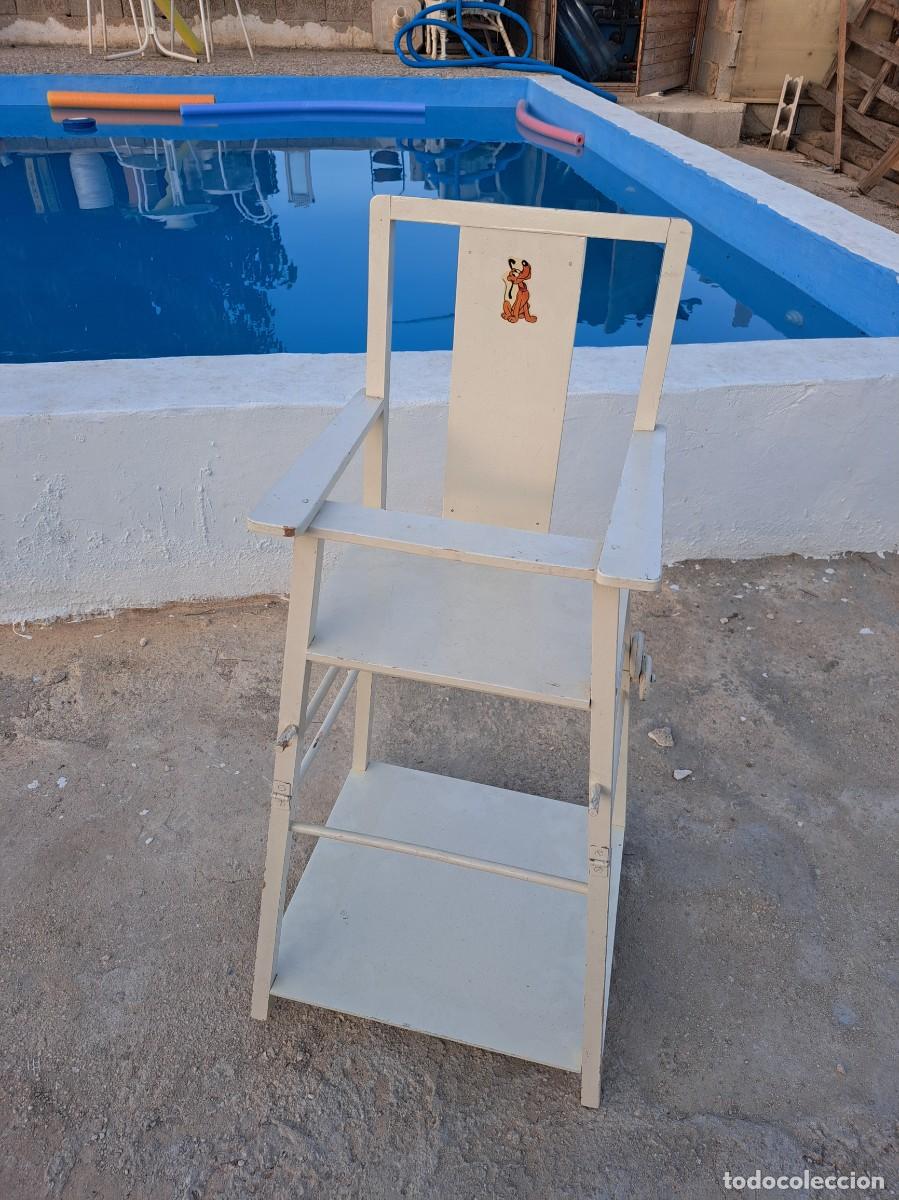 Casas de mu&ntilde;ecas: Trona carro mesa de madera vintage para mu&ntilde;ecas grandes, blanca con pluto , a&ntilde;os 50-60.