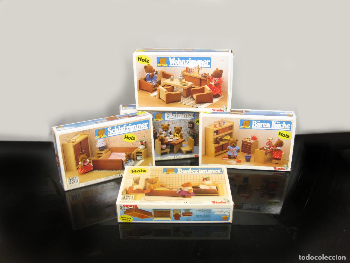 Casas de mu&ntilde;ecas: COLECCI&Oacute;N DE CAJAS CON MOBILIARIO DE FAMILY BEAR. SIMBA