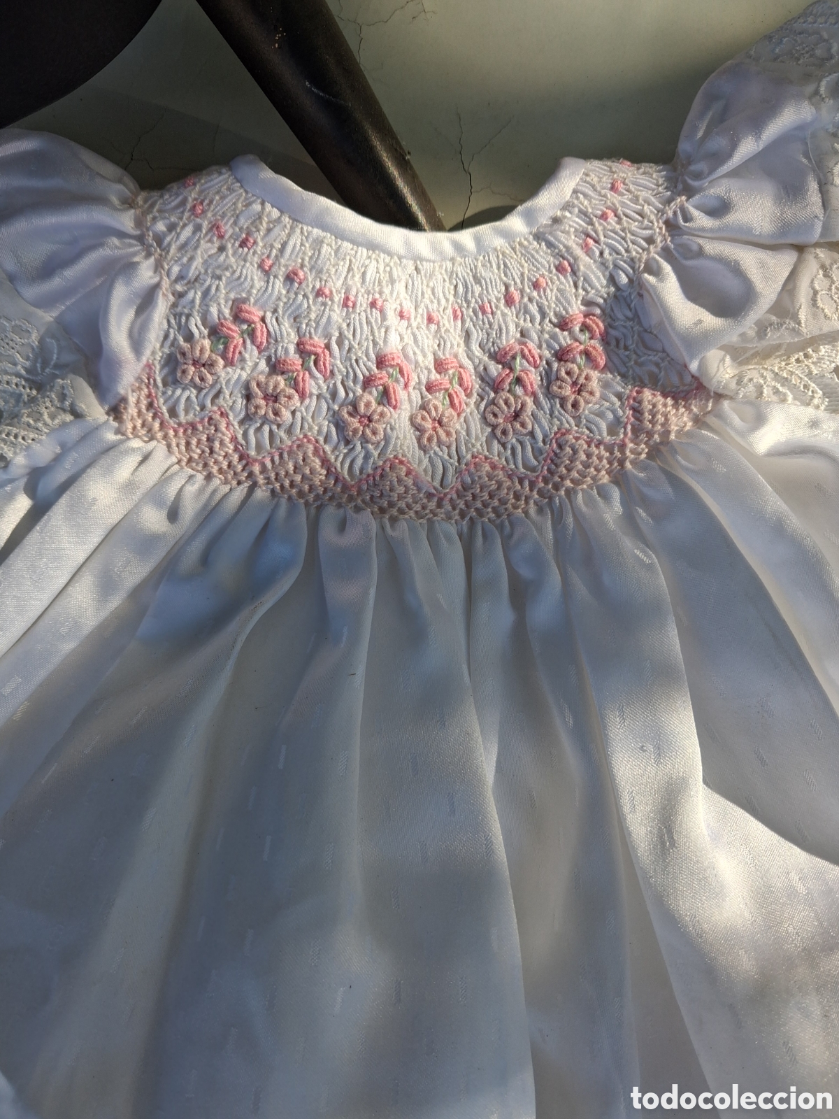 Casas de mu&ntilde;ecas: ANTIGUO VESTIDO DE MU&Ntilde;ECA CON BORDADO - Foto 2