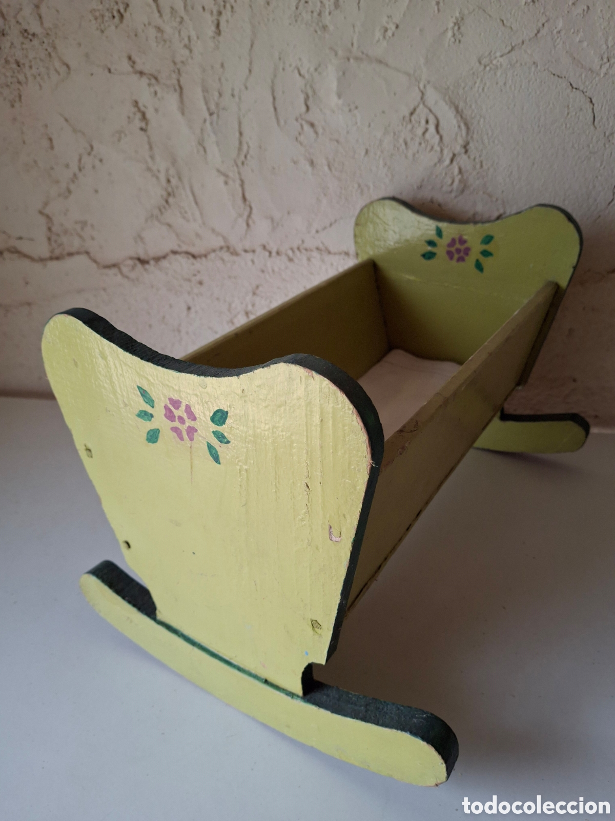 Casas de mu&ntilde;ecas: CUNA PARA MUMECAS EN MADERA - Foto 1