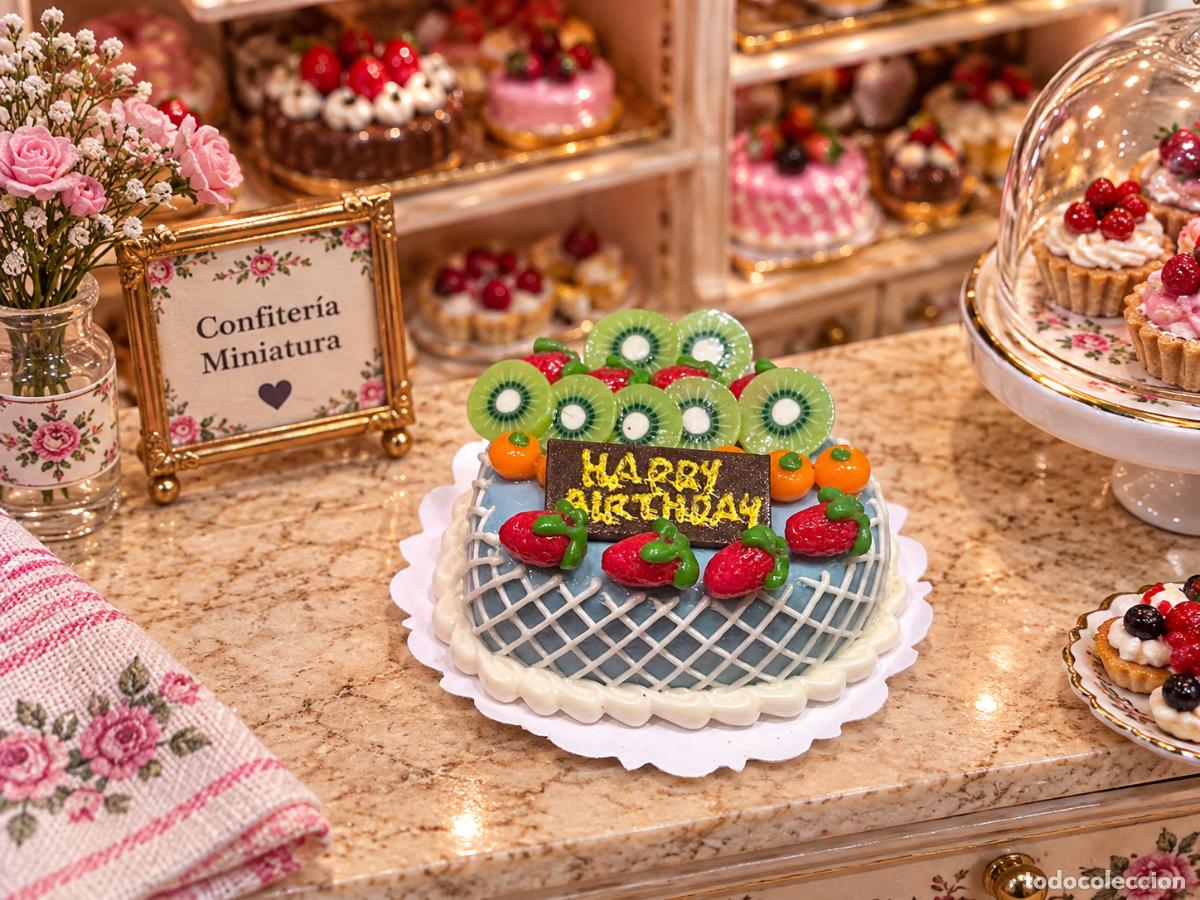 Casas de Bonecas: Tarta Happy Birthday en miniatura casa de mu&ntilde;ecas