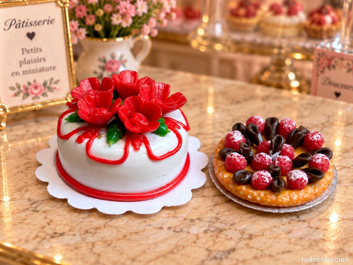 Casas de mu&ntilde;ecas: Dos tartas para la casa de mu&ntilde;ecas - Foto 1