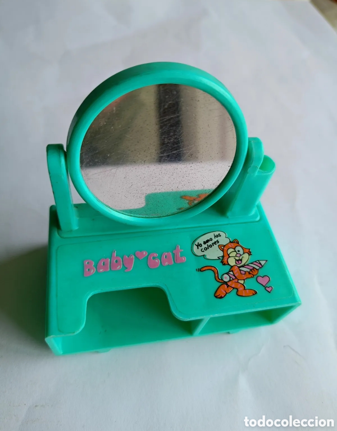 Casas de mu&ntilde;ecas: Mueble con espejo baby Cat juypal a&ntilde;os 80 utensilios de colegio EGB