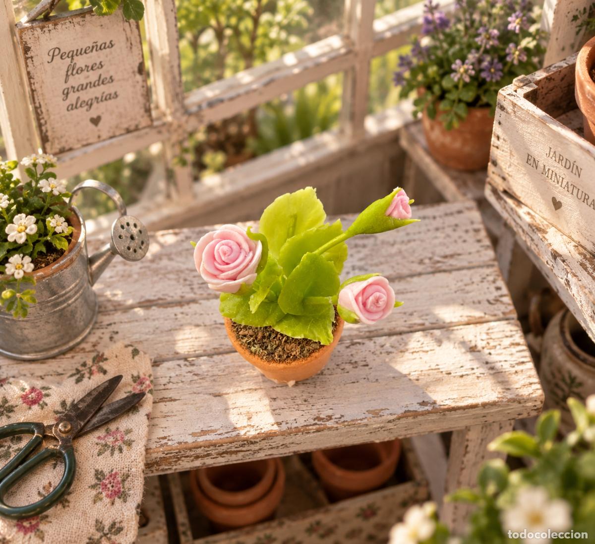 Maisons de Poup&eacute;es: Rosal color rosa suave en miniatura Maceta de barro Escala 1:12 / 1:24