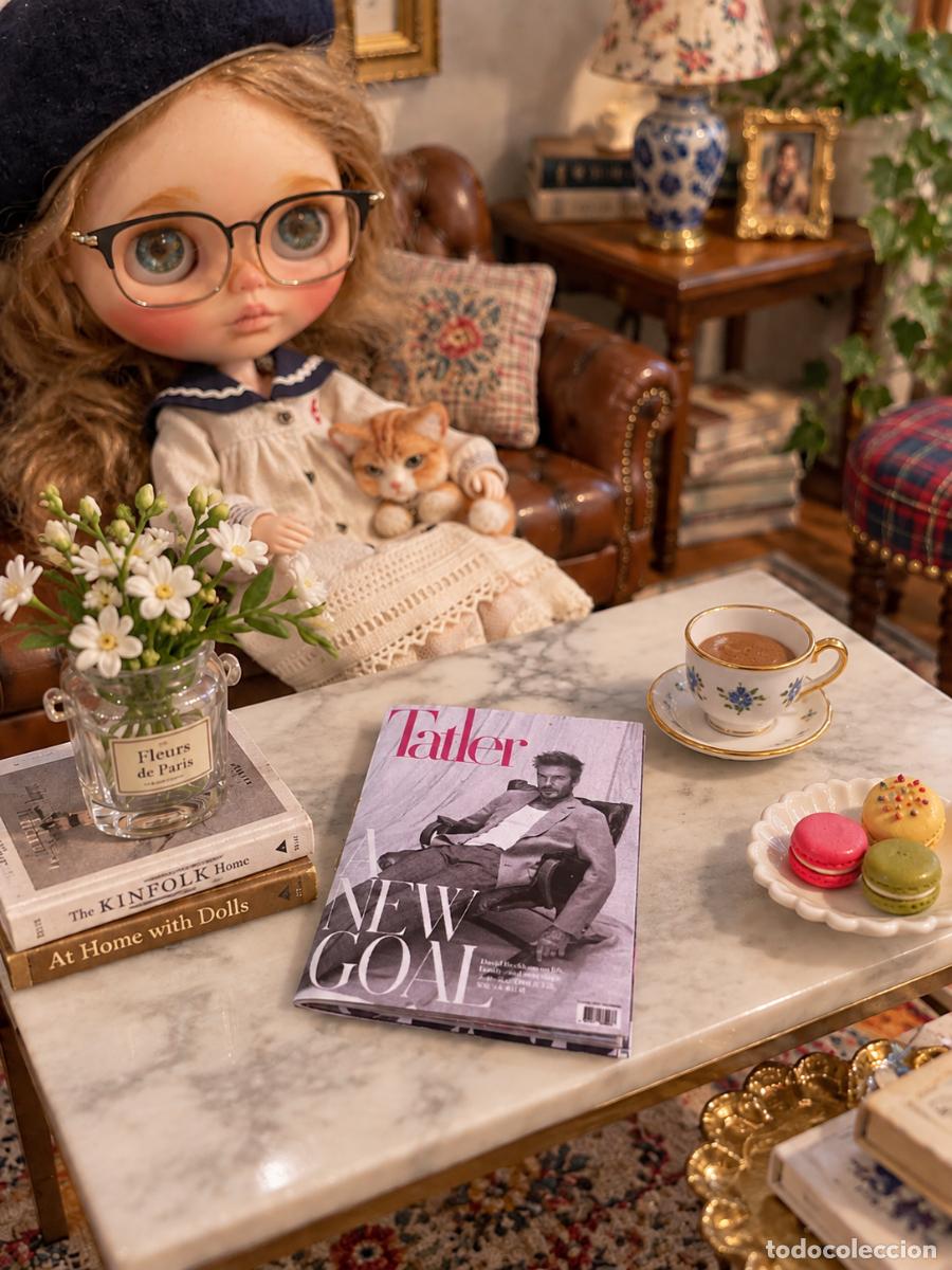 Casas de mu&ntilde;ecas: Revista de moda TATLER en miniatura Escala 1:6