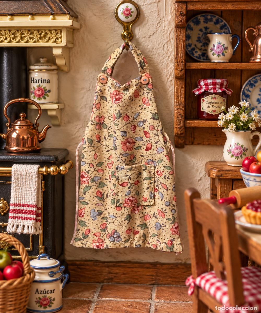Doll houses: Delantal de flores en miniatura para casa de mu&ntilde;ecas
