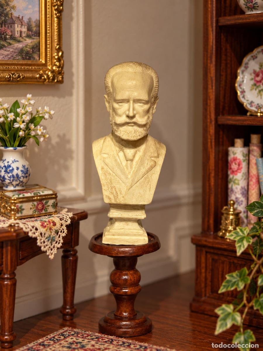 Doll houses: Figura de Chaikovski miniatura casa mu&ntilde;ecas