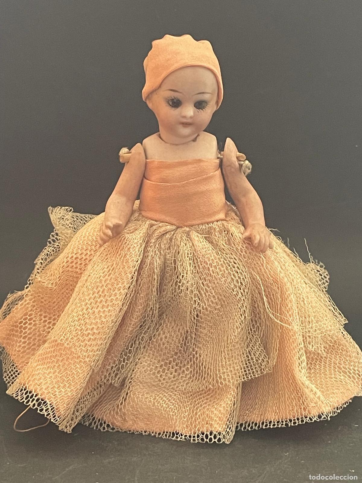 Maisons de Poup&eacute;es: ANTIGUA MU&Ntilde;ECA DE PORCELANA - CIERRA LOS OJOS - TIPO MIGNONETTE VESTIDA DE TUL