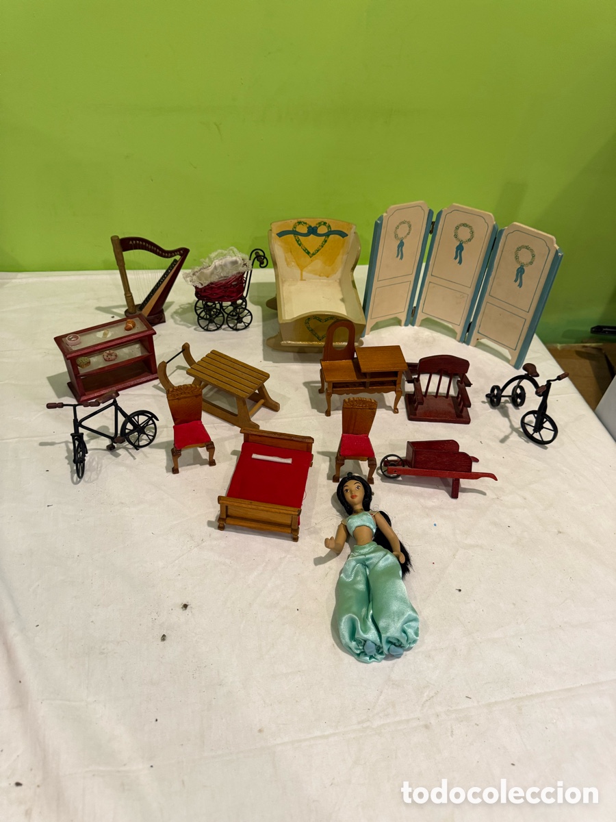 Casas de Bonecas: Gran lote miniaturas para casa de mu&ntilde;ecas &ndash; muebles, accesorios y mu&ntilde;eca de porcelana &ndash; a&ntilde;os 80&ndash;90.