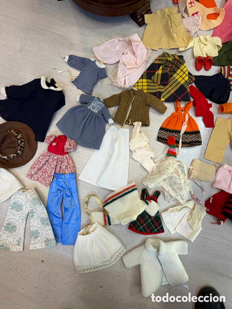 Casas de mu&ntilde;ecas: Lote Ropa Mu&ntilde;eca Famosa Nancy lesly - Foto 3