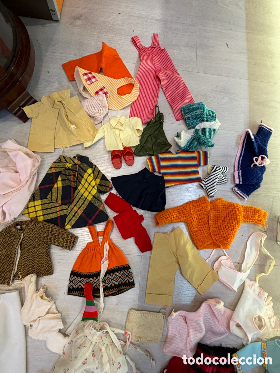 Casas de mu&ntilde;ecas: Lote Ropa Mu&ntilde;eca Famosa Nancy lesly - Foto 6