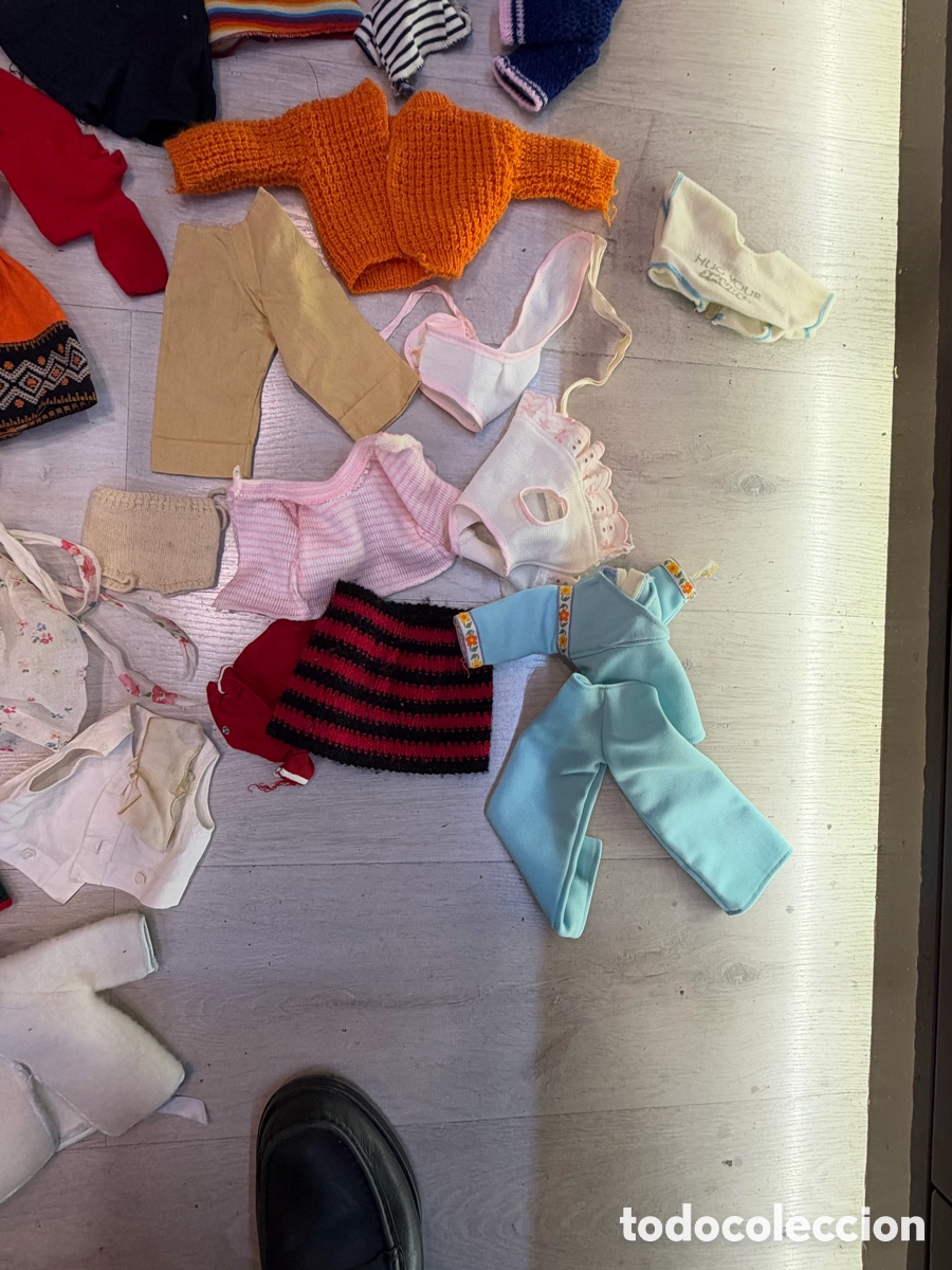 Casas de mu&ntilde;ecas: Lote Ropa Mu&ntilde;eca Famosa Nancy lesly - Foto 8