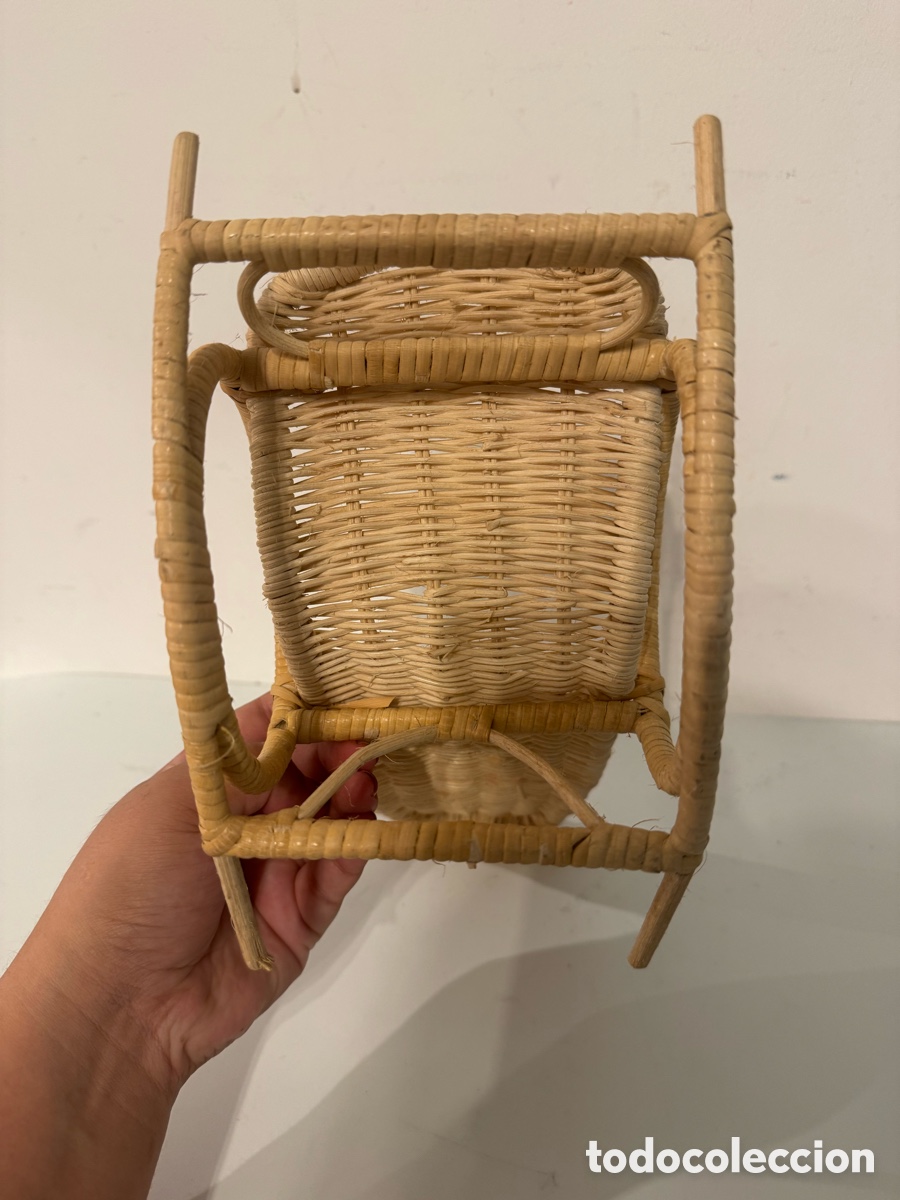 Casas de mu&ntilde;ecas: Mecedora de mimbre para mu&ntilde;ecas - Foto 6