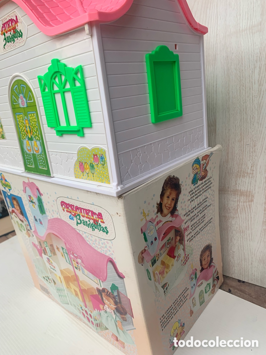 Casas de mu&ntilde;ecas: Escuela barriguitas con caja y mu&ntilde;eca - Foto 4