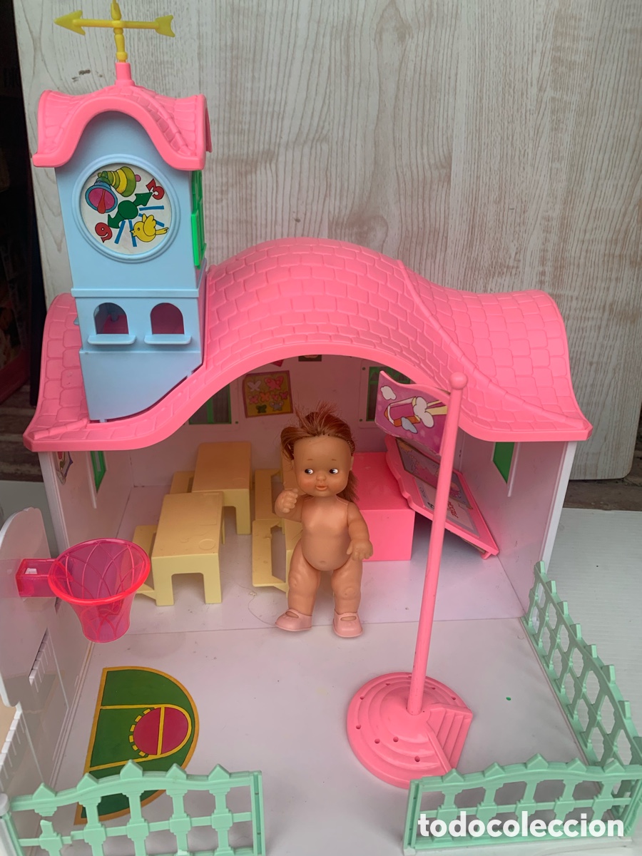 Casas de mu&ntilde;ecas: Escuela barriguitas con caja y mu&ntilde;eca - Foto 11