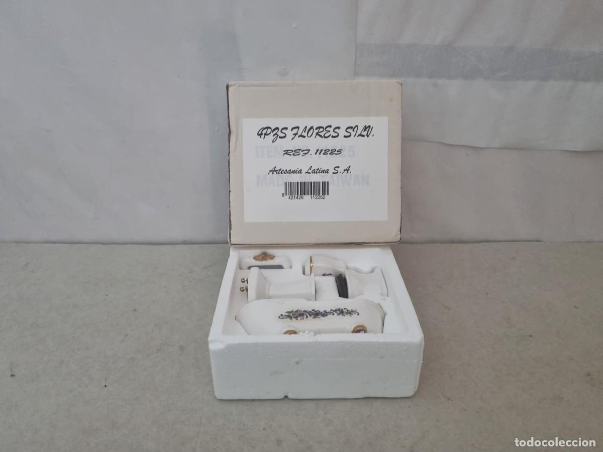Casas de mu&ntilde;ecas: Set de ba&ntilde;o para casa de mu&ntilde;ecas artesan&iacute;a latina 4 piezas ba&ntilde;era lavabo inodoro y espejo en porcela