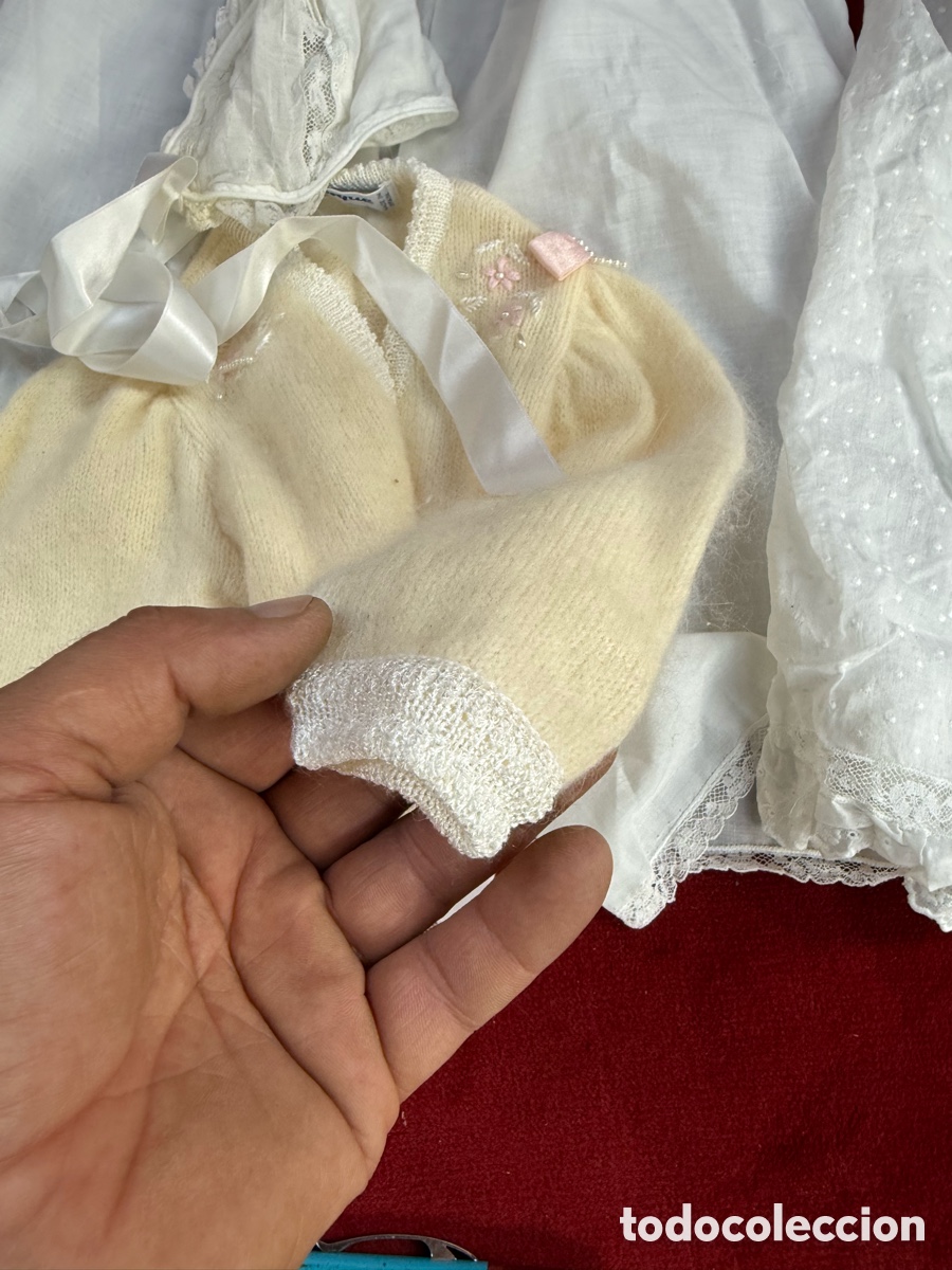 Casas de mu&ntilde;ecas: Lote de ropa antigua de bebe o de mu&ntilde;ecas! - Foto 11