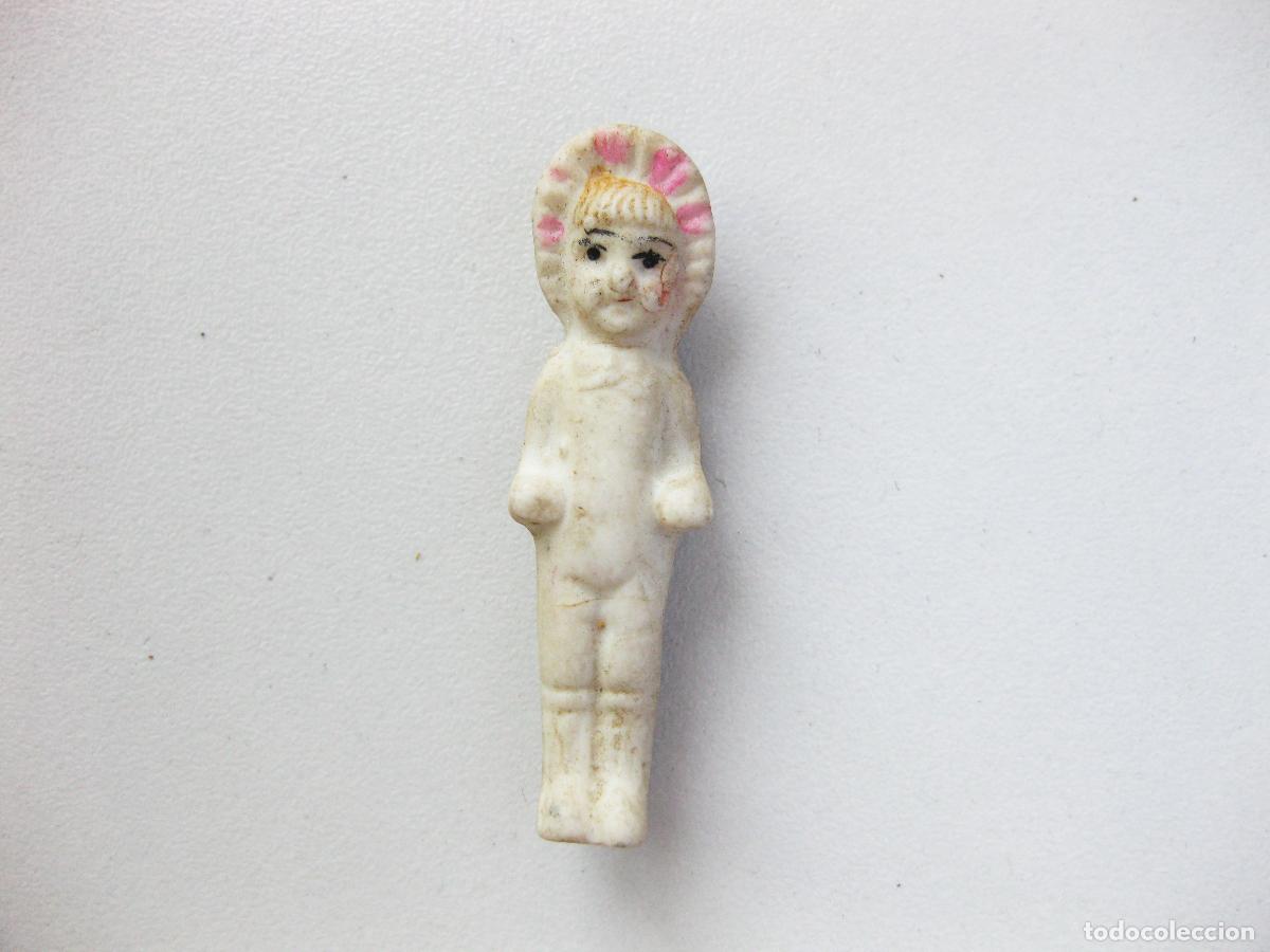 Case di Bambole: PEQUE&Ntilde;A MU&Ntilde;ECA DE PORCELANA ANTIGUA. MINIATURA