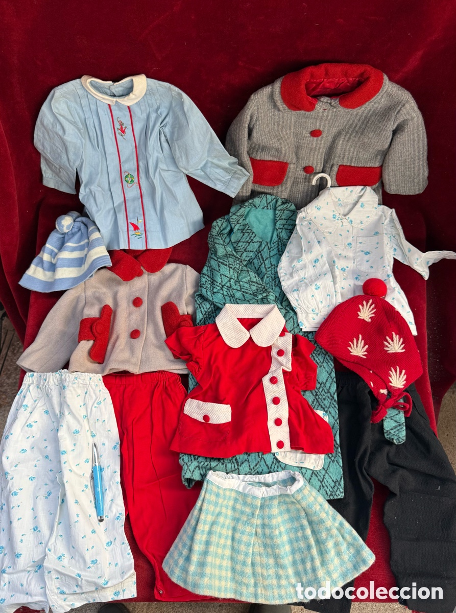 Casas de mu&ntilde;ecas: Gran lote de ropa antigua de mu&ntilde;ecas! - Foto 1