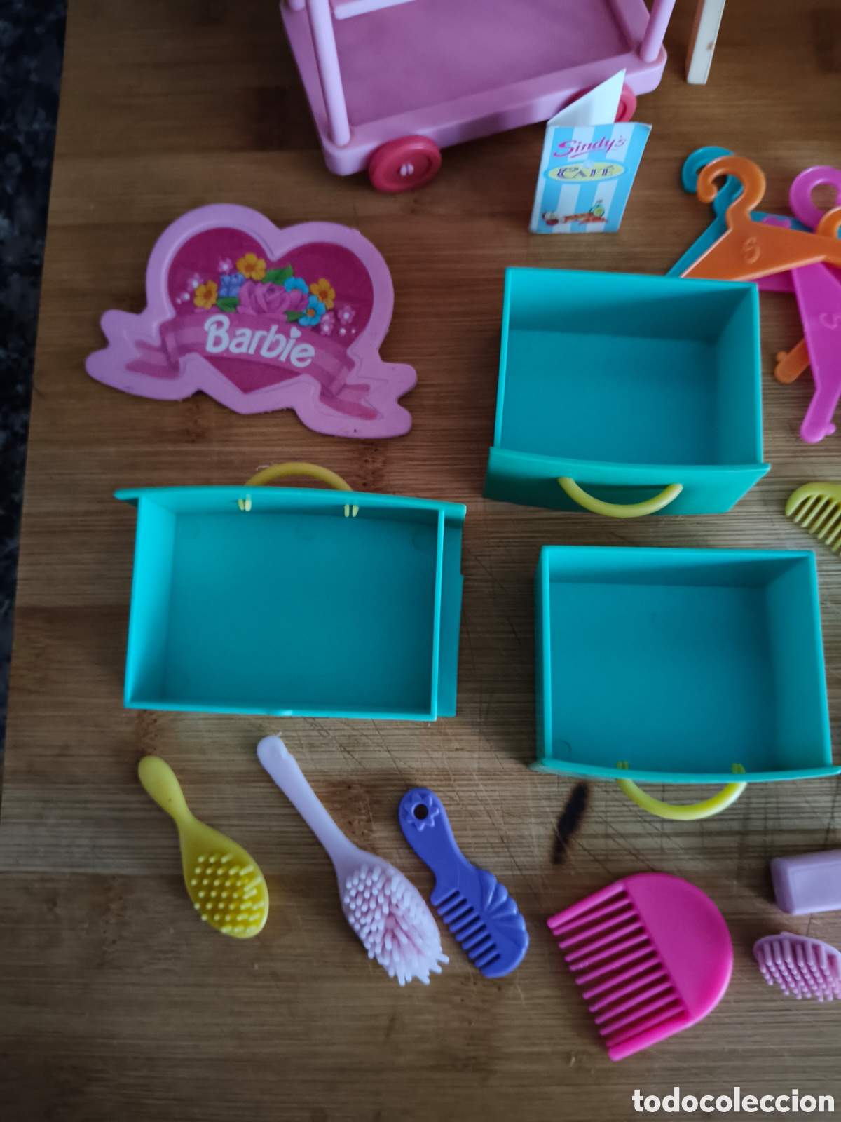 Casas de mu&ntilde;ecas: Accesorios para Barbie y Sindy - Foto 2