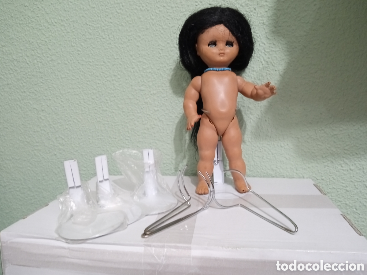Casas de mu&ntilde;ecas: 4 soportes metal peque&ntilde;os nuevos