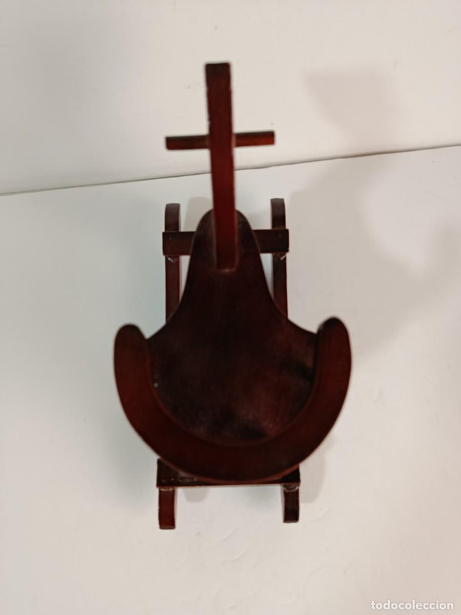 Casas de mu&ntilde;ecas: SILLA BALANCIN DE MADERA FORMA CABALLO - Foto 4