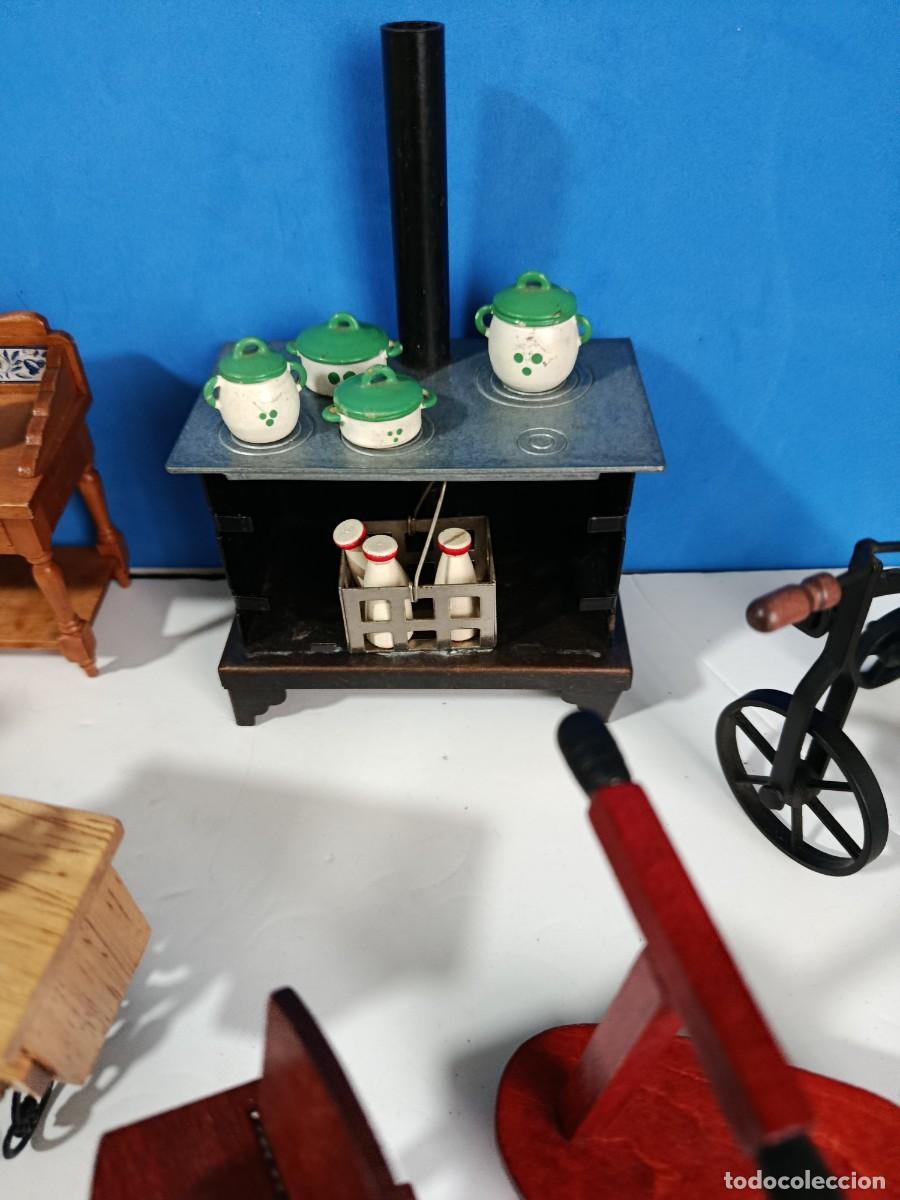 Casas de mu&ntilde;ecas: LOTE DE MUEBLES PARA CASA DE MU&Ntilde;ECAS - Foto 8