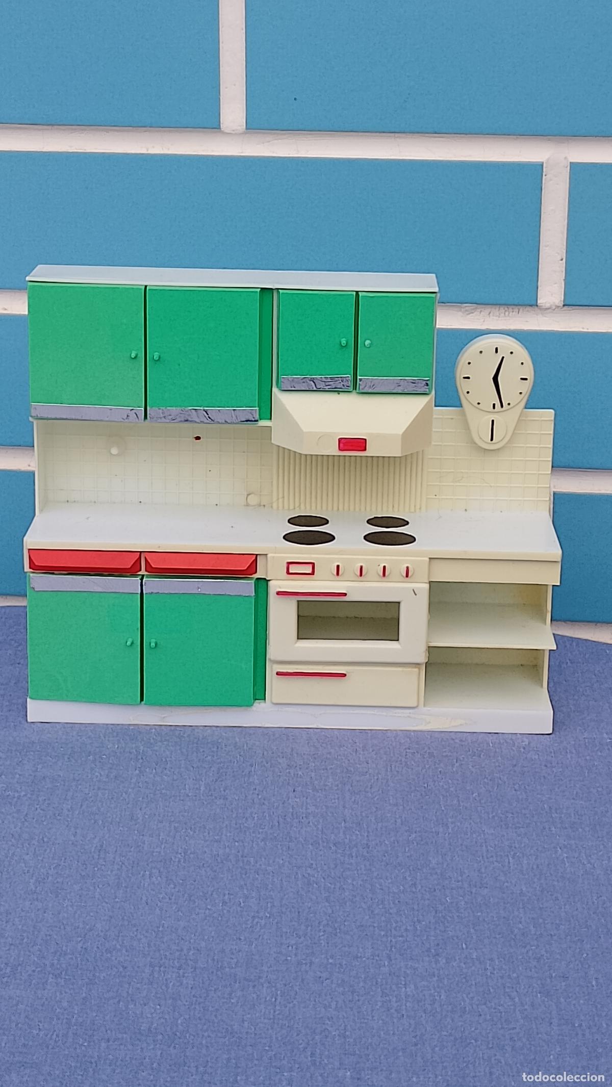 Casas de mu&ntilde;ecas: Antigua cocina original de Familia Hogar&iacute;n de Modisa, a&ntilde;os 70