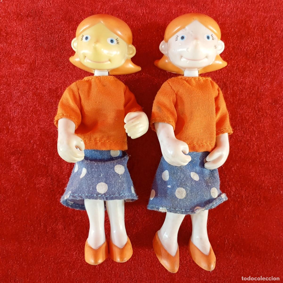 Casas de mu&ntilde;ecas: PAR DE MU&Ntilde;ECAS VINTAGE - PARA CASA DE MU&Ntilde;ECAS - LINEA GILLALBO - IKEA - D&Eacute;CADA DE 1990'S - 01