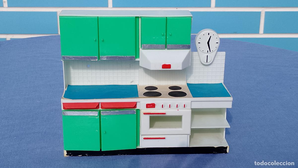 Casas de mu&ntilde;ecas: Antigua cocina original de Familia Hogar&iacute;n de Modisa, a&ntilde;os 70