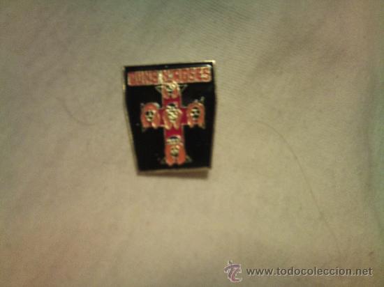 Casetes antiguos: PIN GUNS N ROSES - Foto 1