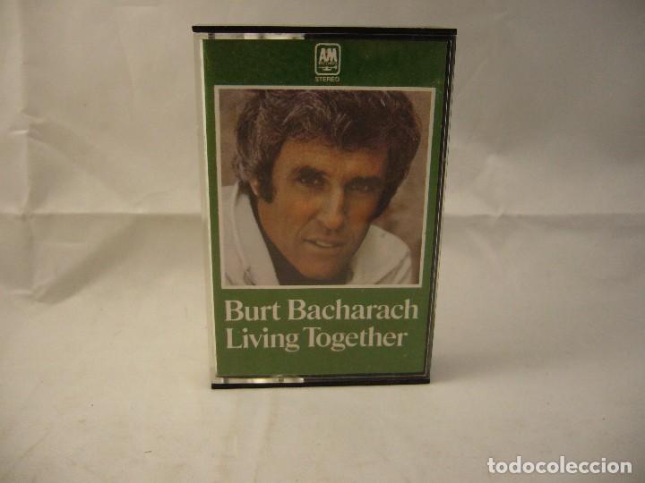 Casetes antiguos: BURT BACHARACH LIVING TOGETHER - Foto 1