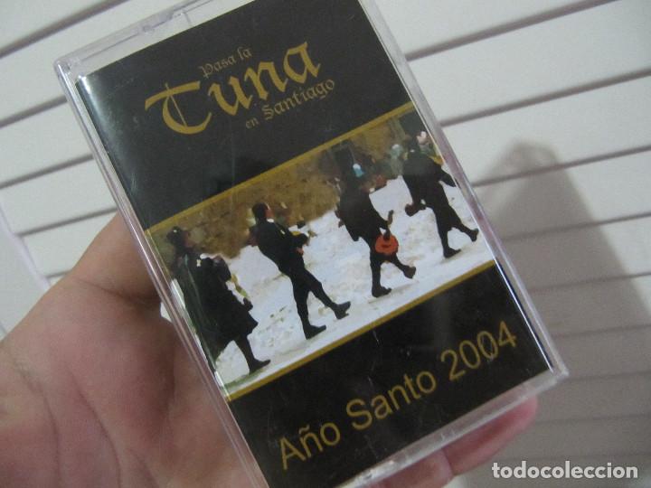 Casetes antiguos: PASA LA TUNA EN SANTIAGO A&Ntilde;O SANTO 2004