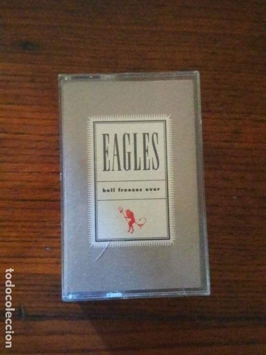 Casetes antiguos: EAGLES - hell freezes over - CASSETTE - Foto 1