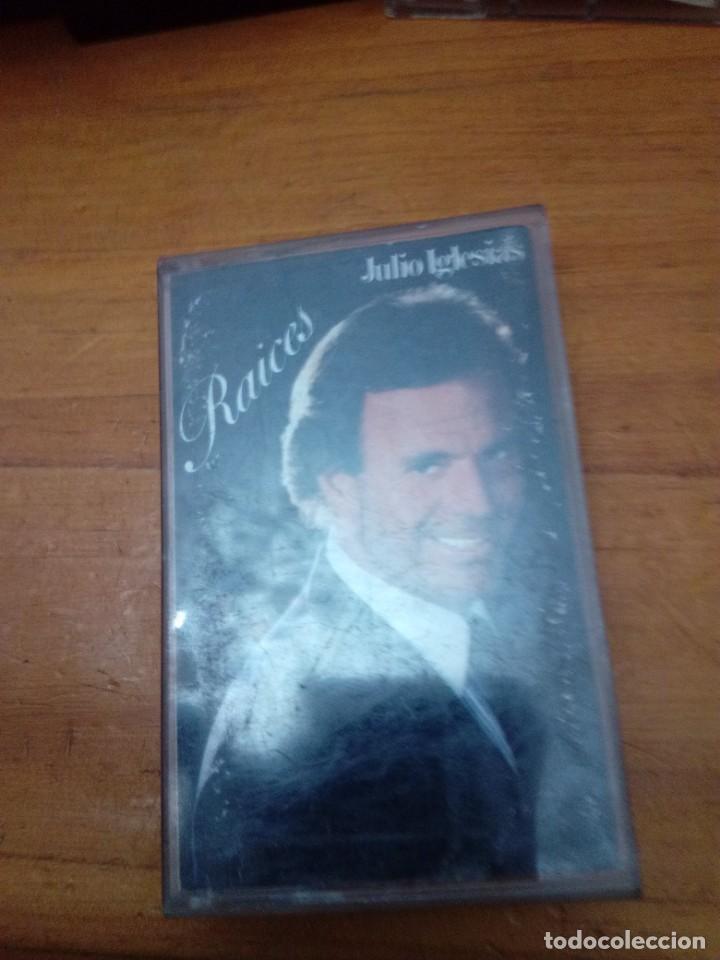 Casetes antiguos: JULIO IGLESIAS. RAICES. C19F - Foto 1