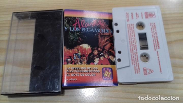 Casetes antiguos: Casete Alaska y Los Pegamoides - Foto 1