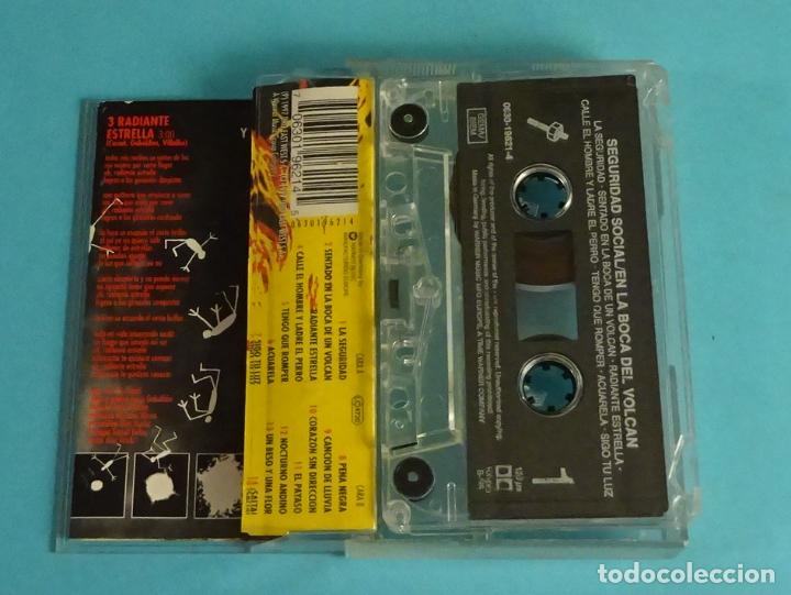 Casetes antiguos: SEGURIDAD SOCIAL. EN LA BOCA DEL VOLC&Aacute;N. 1997 - Foto 2