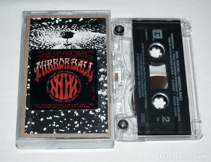Casetes antiguos: CASSETTE NEIL YOUNG - MIRROR BALL - Foto 1
