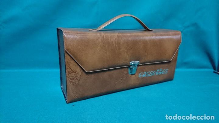 Casetes antiguos: CAJA, MALETA PORTACASETES, CASSETTES