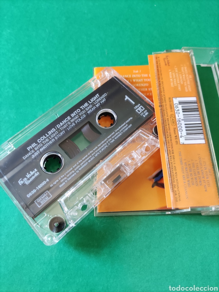 Casetes antiguos: Cassette-PHIL COLLINS-DANCE INTO THE LIGHT - Foto 2