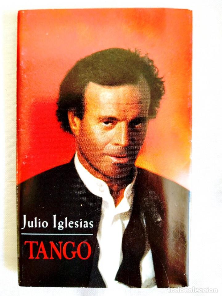 Casetes antiguos: 1996 - JULIO IGLESIAS - TANGO - CASETE - Foto 2