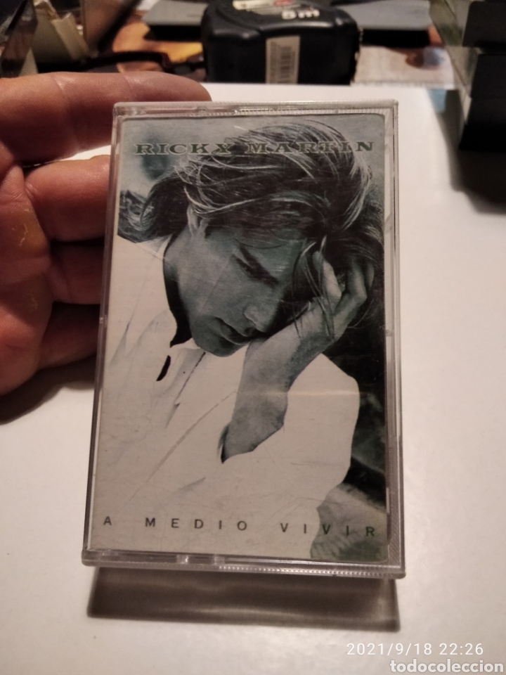 Cassettes Anciennes: Cinta casette Ricki Martin, a medio vivir