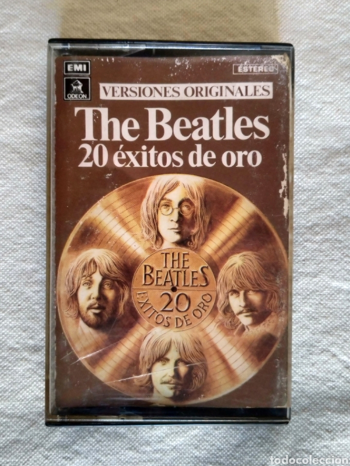 Casetes antiguos: Cassette The Beatles 20 &Eacute;xitos de Oro - Foto 1