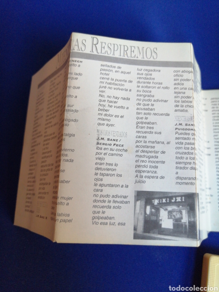 Casetes antiguos: LOQUILLO Y LOS TROGLODITAS - MIENTRAS RESPIREMOS - Foto 5