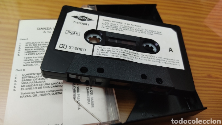 Casetes antiguos: Cassette de Danza invisible &rdquo;A Tu Alcance &rdquo; - Foto 3