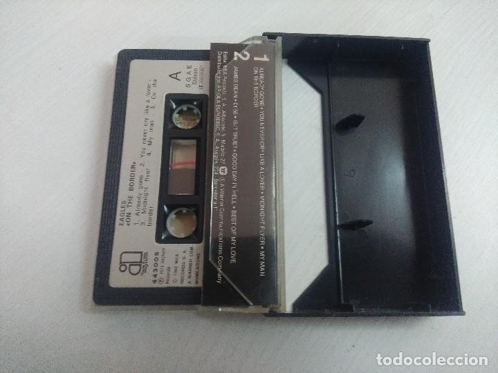 Casetes antiguos: EAGLES/ON THE BORDER/CASETE. - Foto 2