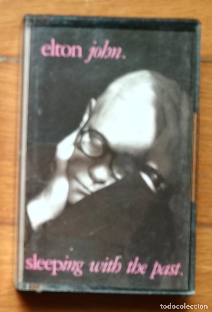 Casetes antiguos: Cinta cassette Elton John: Sleeping with the past - Foto 1