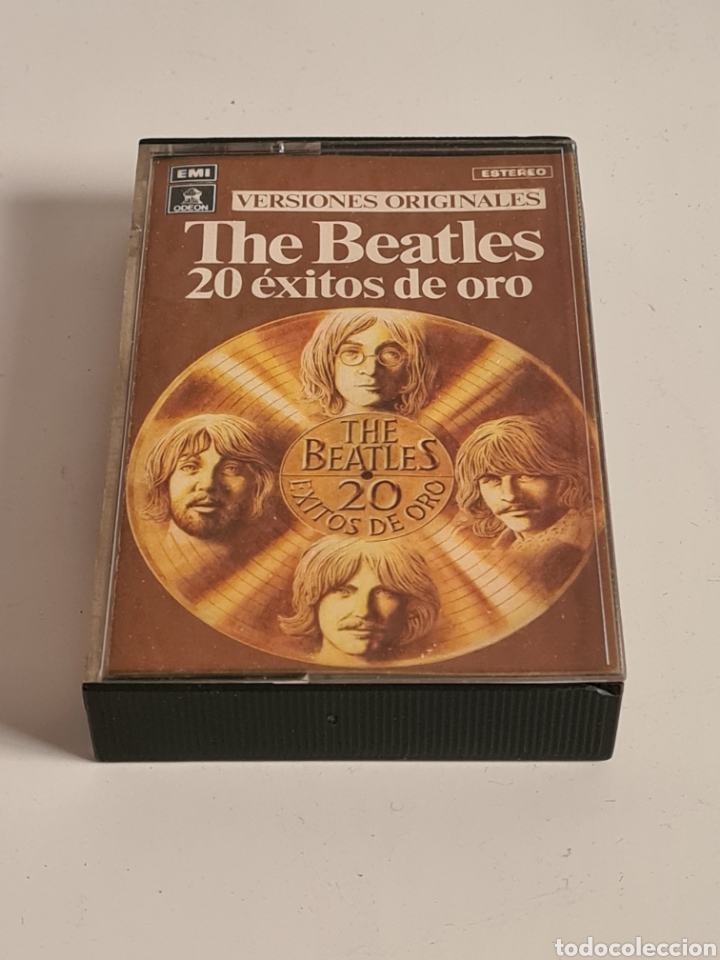 Casetes antiguos: Cassette The Beatles 20 &Eacute;xitos de Oro - Versiones Originales - Foto 2